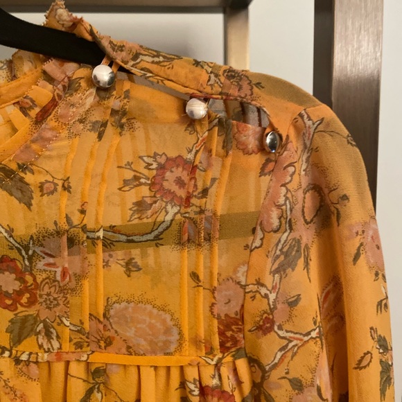 Wilfred Yellow Floral Blouse - Picture 2 of 4